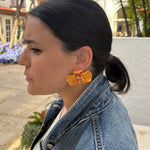 Load image into Gallery viewer, Oriana Orchid Earrings
