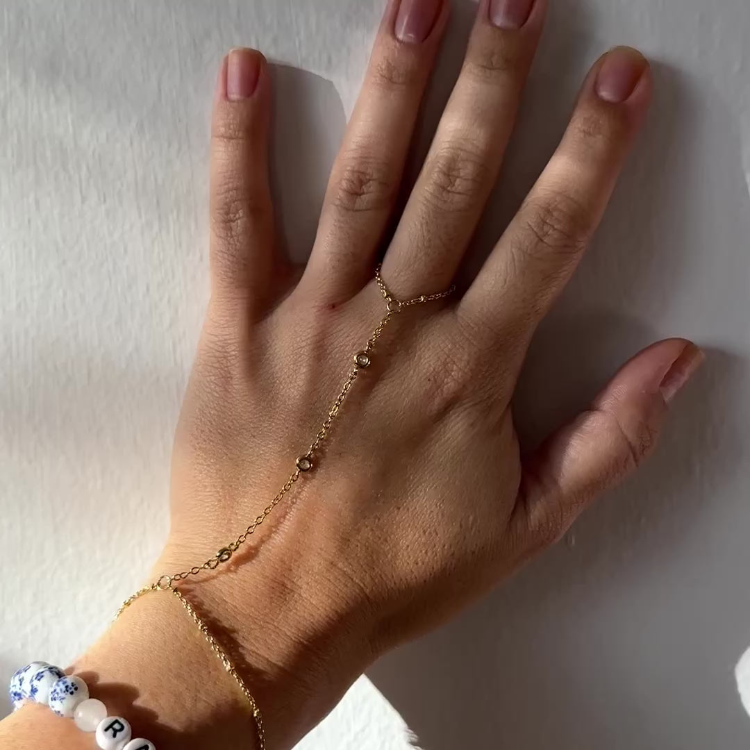 Ava Hand Chain