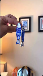 Load and play video in Gallery viewer, Sardine Earrings
